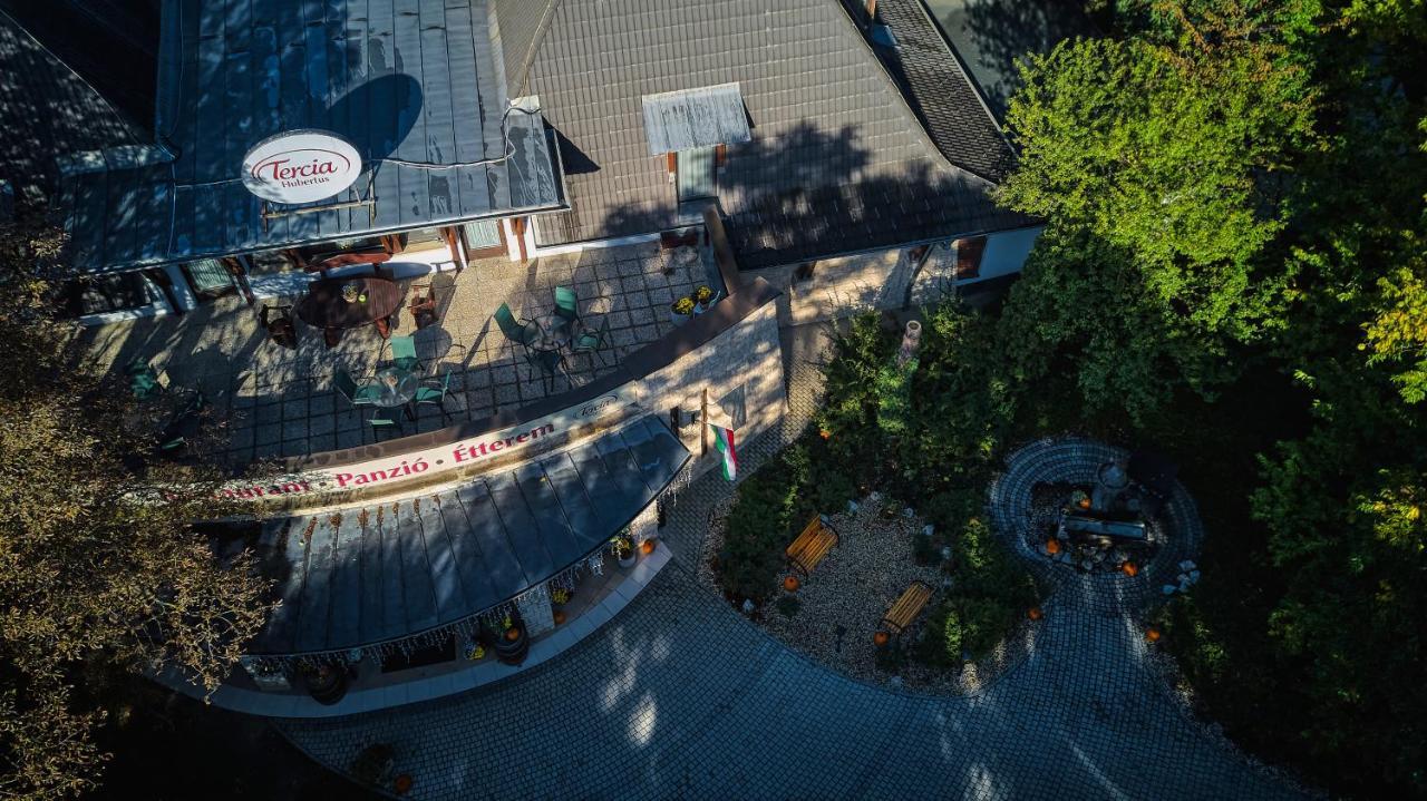 Tercia Hubertus Panzió Acomodação com café da manhã Sopron Exterior foto