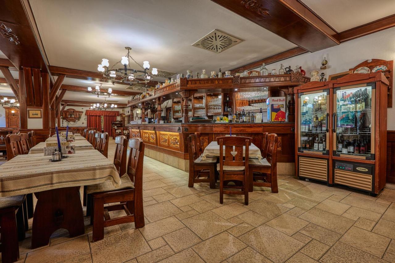 Tercia Hubertus Panzió Acomodação com café da manhã Sopron Exterior foto